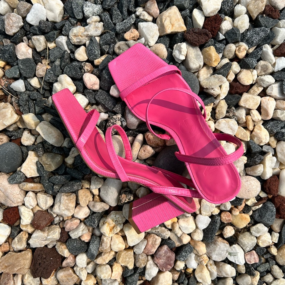 Brand MANGO or MNG pink heels!